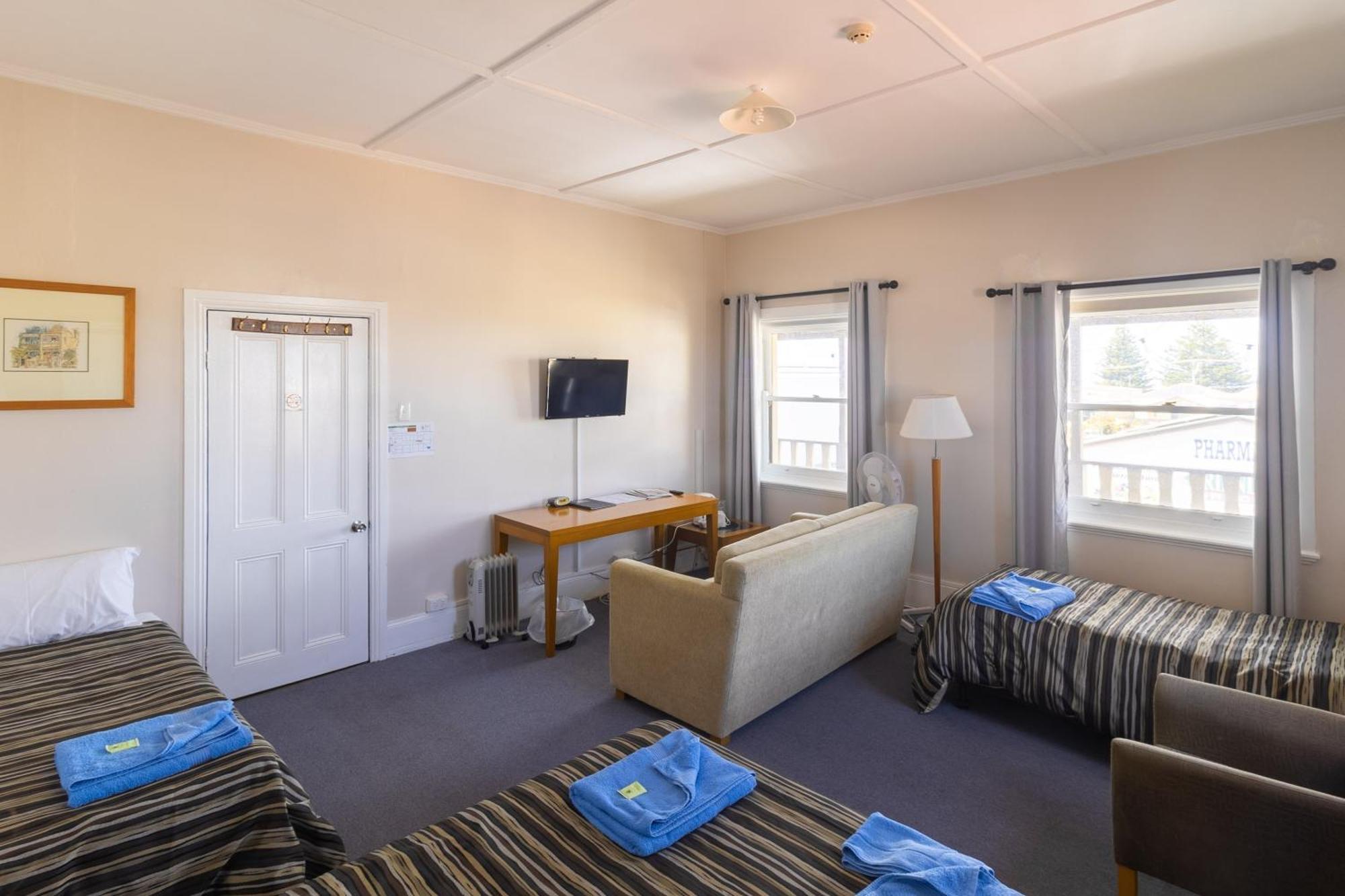 The Victoria Hotel Port MacDonnell Bilik gambar